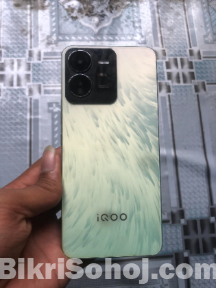 Iqoo z9 8/256gb